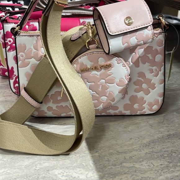 Michael Kors Jet Set Sm Sequined Floral Print Crossbody w Case for Apple AirPod - Picture 6 of 16